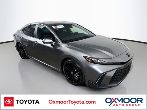 Used 2025 Toyota Camry SE w/ Multimedia Upgrade Package FWD image 1