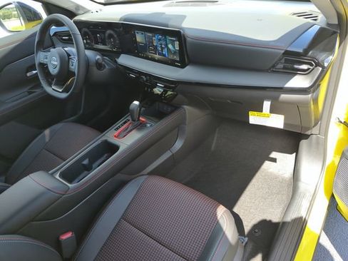 New 2026 Nissan Kicks SR w/ Interior Electronics Package FWD image 22