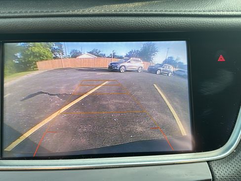 Used 2019 Cadillac XT5 Premium Luxury FWD image 23