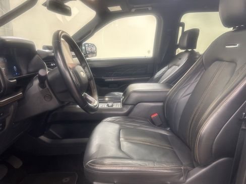 Certified 2022 Ford Expedition Max Platinum image 12