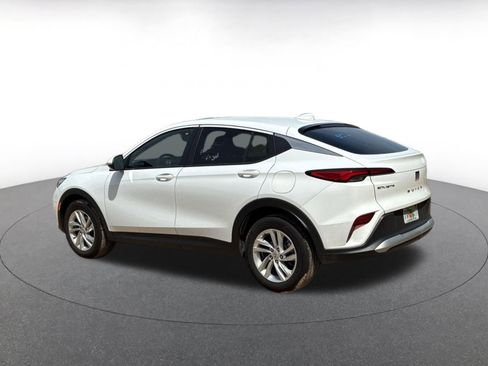 Used 2025 Buick Envista Preferred image 12