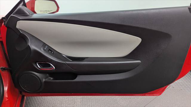 Used 2014 Chevrolet Camaro LS RWD image 17