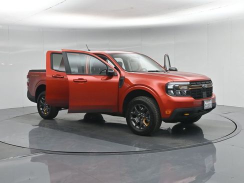 Certified 2024 Ford Maverick Tremor w/ Tremor Off-Road Package AWD/4WD image 37