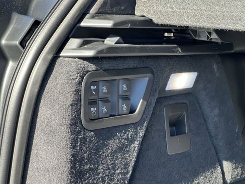 New 2026 BMW X7 xDrive40i w/ M Sport Package image 25