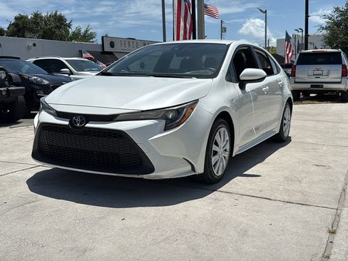Used 2020 Toyota Corolla LE FWD image 10