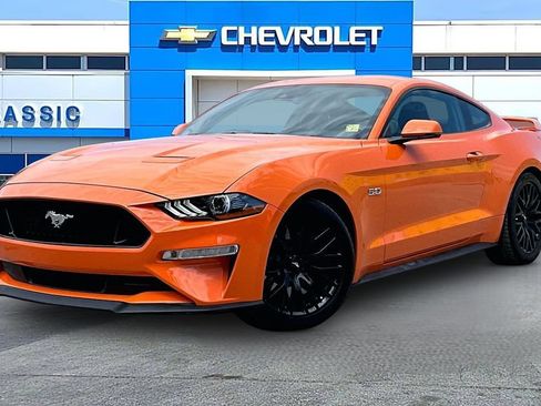 Used 2020 Ford Mustang GT Premium w/ GT Performance Package RWD image 2