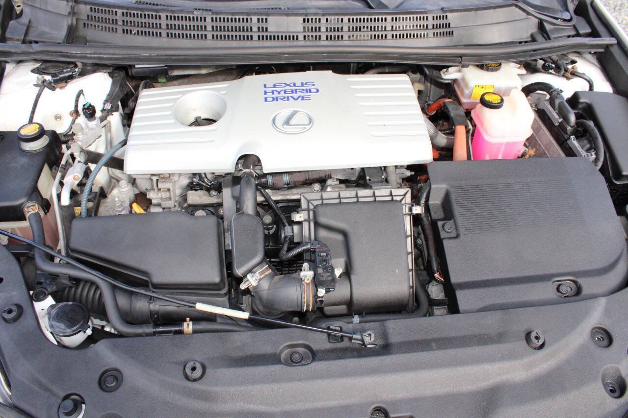 Used 2012 Lexus CT 200h Premium w/ Premium Audio Pkg FWD image 26