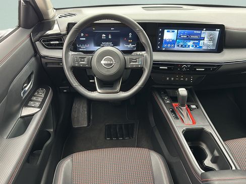 Used 2025 Nissan Kicks SR w/ Illumination Package AWD/4WD image 10