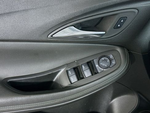 Used 2024 Buick Encore GX Sport Touring image 15