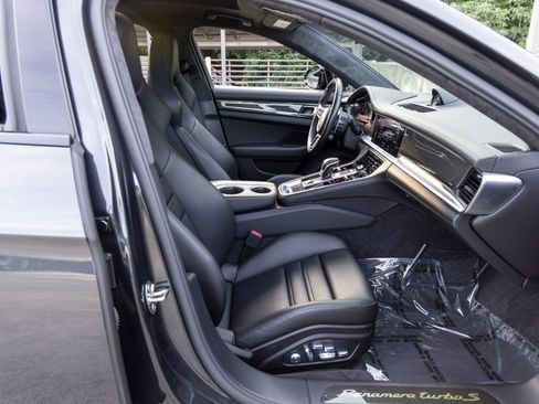 Used 2018 Porsche Panamera Turbo S image 68