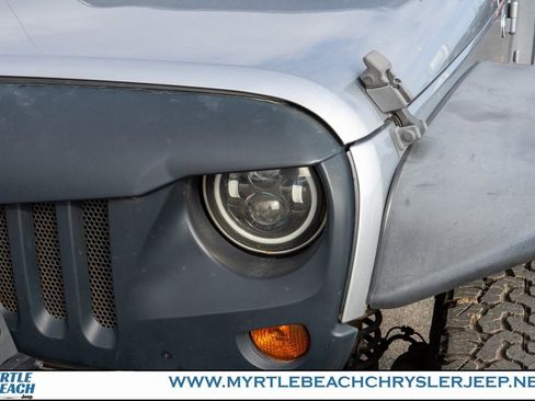 Used 2013 Jeep Wrangler Unlimited Sahara w/ Dual Top Group image 11