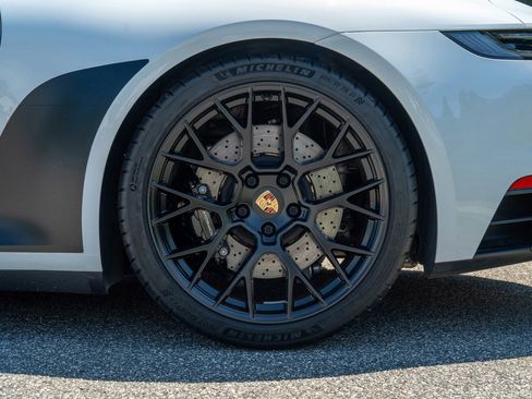 Certified 2022 Porsche 911 Carrera GTS image 12