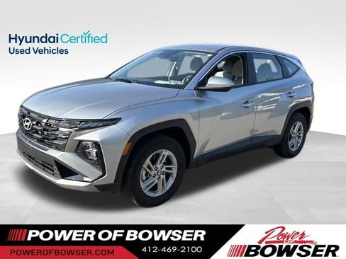 Used 2025 Hyundai Tucson SE AWD/4WD image 1