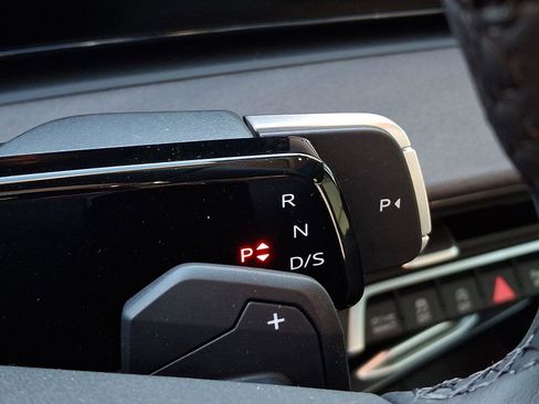 New 2026 Audi Q3 quattro 2.0T AWD/4WD image 13