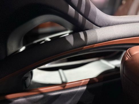 Used 2020 Lincoln MKZ Reserve w/ Monochromatic Package image 33