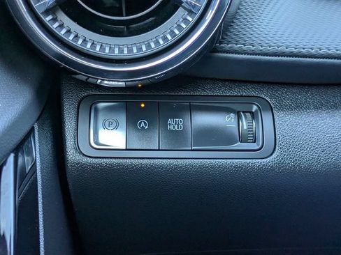 Used 2025 Chevrolet Equinox LT FWD image 25