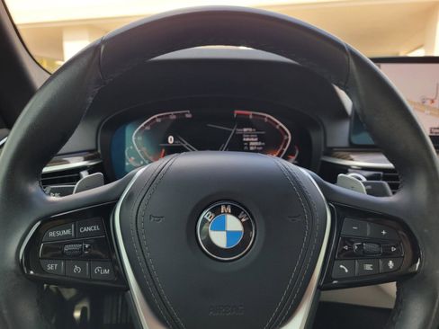 Certified 2023 BMW 530i w/ Convenience Package image 16