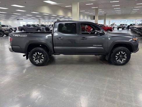 Certified 2023 Toyota Tacoma TRD Off-Road image 8