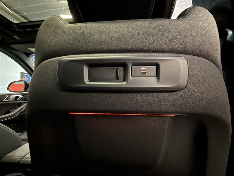 Used 2019 BMW X5 xDrive40i w/ Convenience Package AWD/4WD image 19