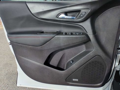 Used 2024 Chevrolet Equinox RS w/ RS Leather Package image 23