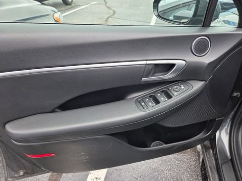 Used 2025 Hyundai Sonata SEL FWD image 9