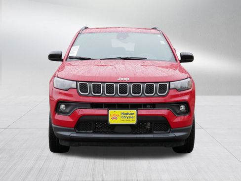 Certified 2024 Jeep Compass Latitude image 2