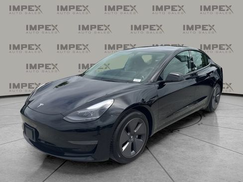 Used 2023 Tesla Model 3 Standard Range RWD image 1