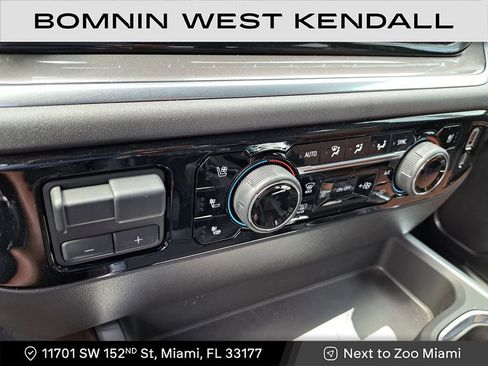 Used 2025 Chevrolet Silverado 1500 High Country image 52