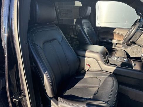 Used 2019 Ford Expedition Limited image 35