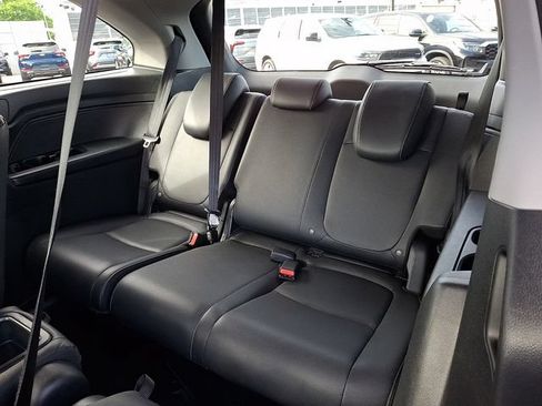 Used 2024 Honda Odyssey EX-L image 11