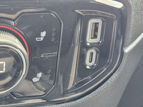 Used 2024 Chevrolet Silverado 1500 LT AWD/4WD image 27