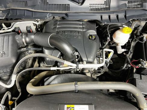 Used 2019 RAM 1500 Express AWD/4WD image 25
