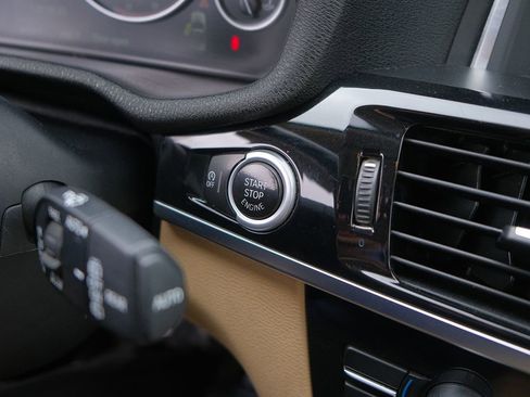 Used 2017 BMW X3 sDrive28i image 23