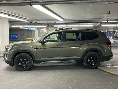 New 2026 Volkswagen Atlas Peak Edition AWD/4WD image 35