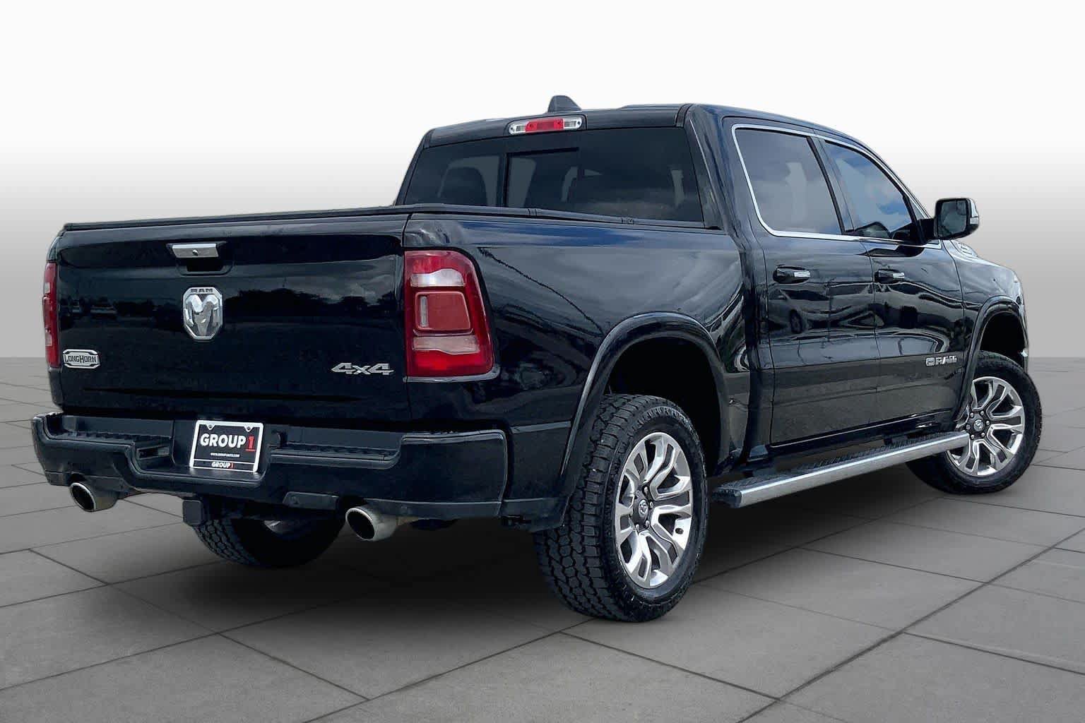 Used 2022 RAM 1500 Limited w/ Body Color Bumper Group AWD/4WD image 13