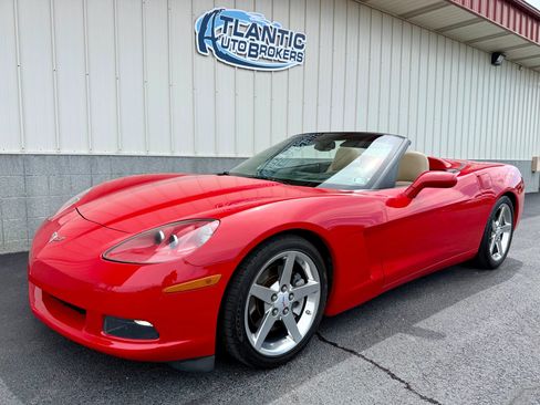 Used 2005 Chevrolet Corvette Convertible w/ Preferred Equipment Group RWD image 1