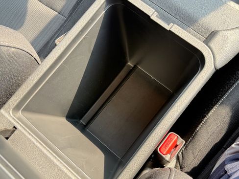 Used 2021 Nissan Sentra SV image 46