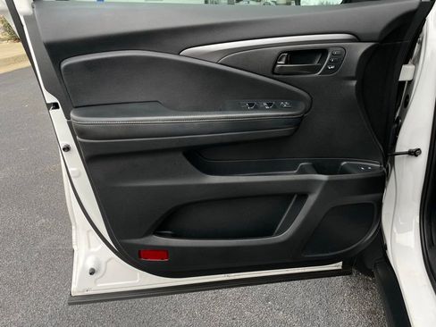 Certified 2023 Honda Passport EX-L image 24