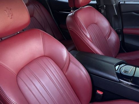 Used 2022 Maserati Ghibli Modena image 44