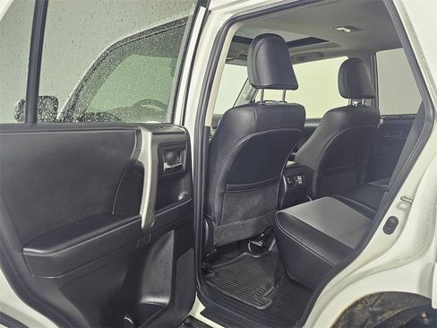 Used 2022 Toyota 4Runner SR5 Premium w/ Moonroof Package image 16