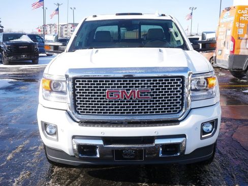 Used 2016 GMC Sierra 2500 Denali w/ Duramax Plus Package image 3