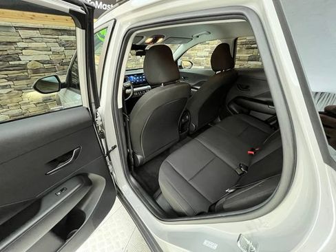 Used 2024 Hyundai Kona SEL AWD/4WD image 37