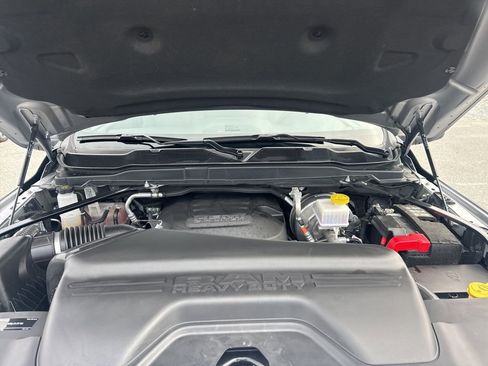 Used 2024 RAM 2500 Big Horn w/ Bed Utility Group image 34