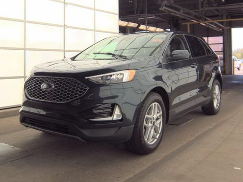 Used 2023 Ford Edge SEL w/ Convenience Package AWD/4WD image 2
