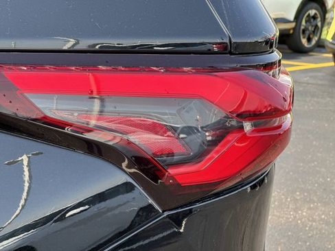 Used 2022 Chevrolet Traverse RS w/ LPO, Floor Liner Package image 29