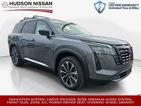 New 2026 Nissan Pathfinder Platinum image 1