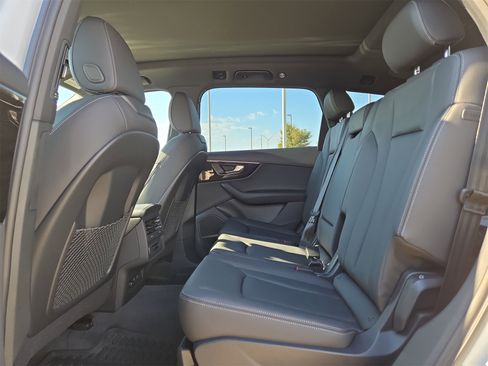 New 2026 Audi Q7 2.0T Premium image 13