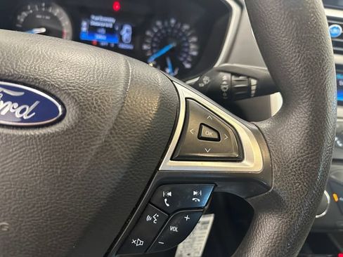Used 2013 Ford Fusion SE FWD image 23
