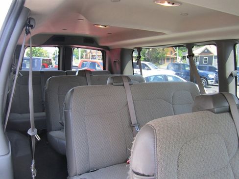 Used 2025 GMC Savana 3500 LT w/ LT Preferred Equipment Group RWD image 20
