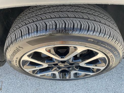 Used 2018 Jeep Compass Limited AWD/4WD image 29